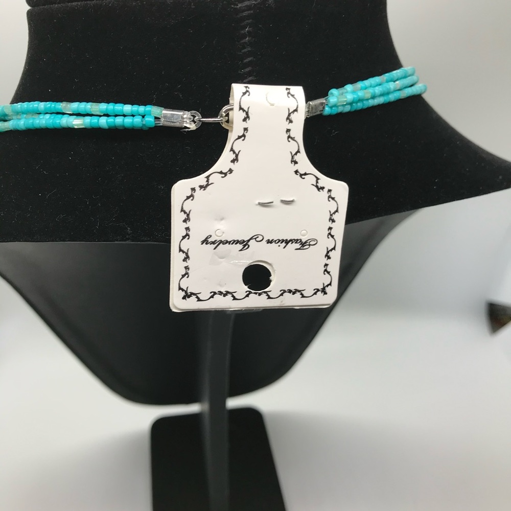 NEW Seed Bead Triple Strand Necklace - Picture 5 of 7